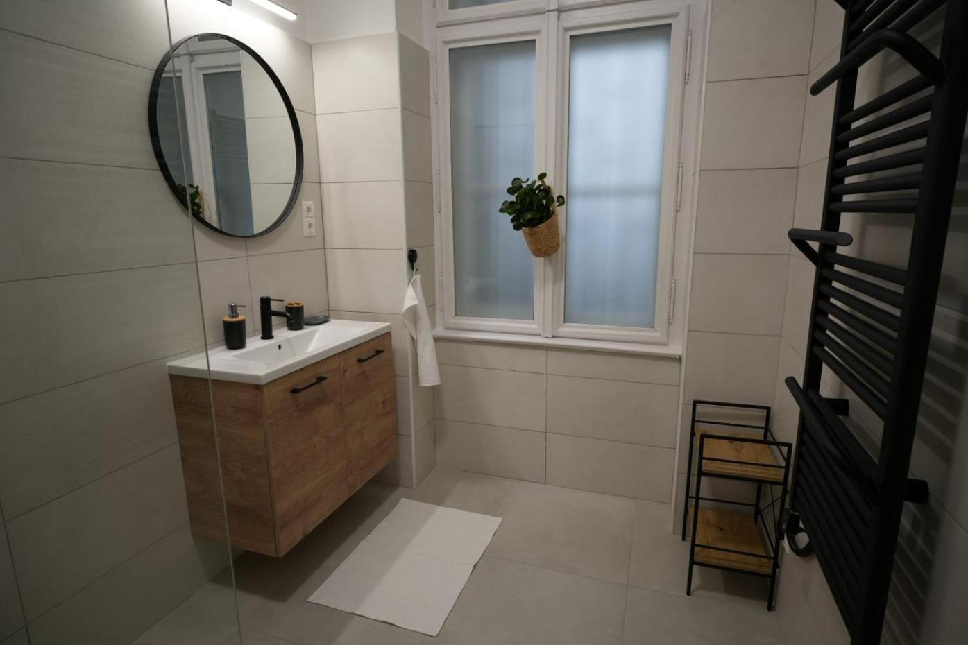 Ds36 Budapest-3 Haloszobas Lakas A Belvaros Sziveben Appartement Budapest